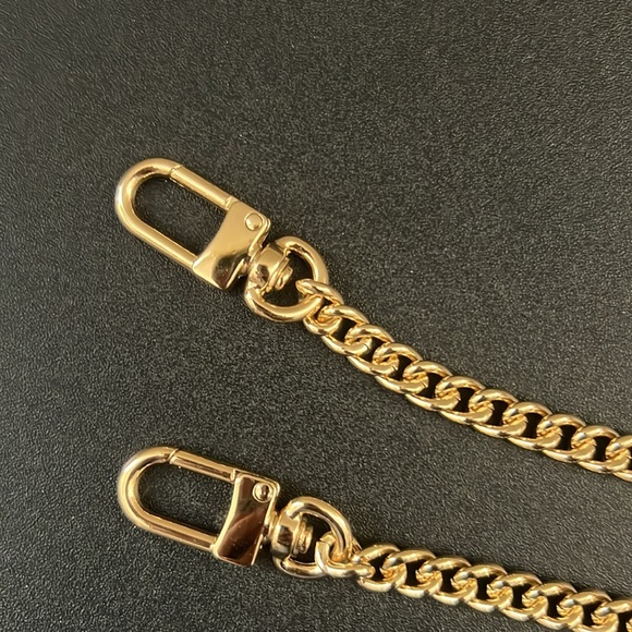 Replacement crossbody chain strap - Picture 2 of 4